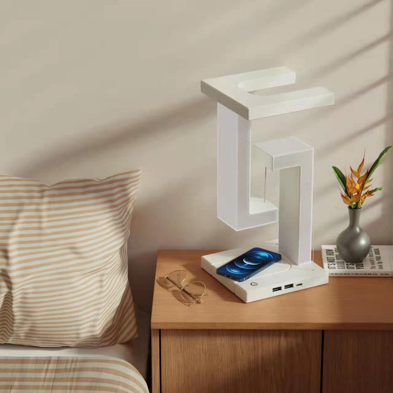 Creative Floating Wireless Charging Lamp